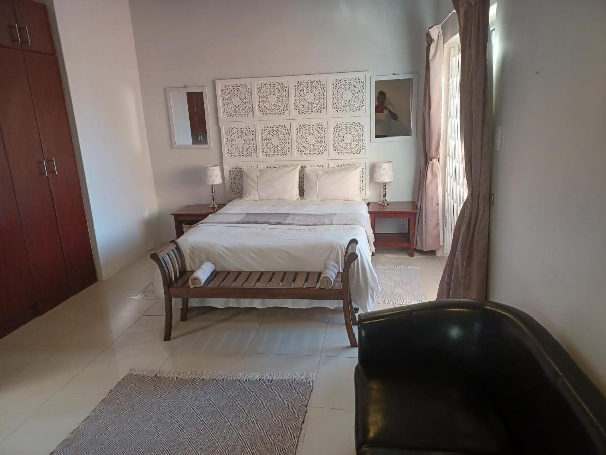 Summerstrand Self Catering For Two Port Elizabeth Exteriér fotografie
