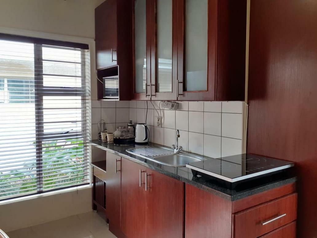 Summerstrand Self Catering For Two Port Elizabeth Exteriér fotografie